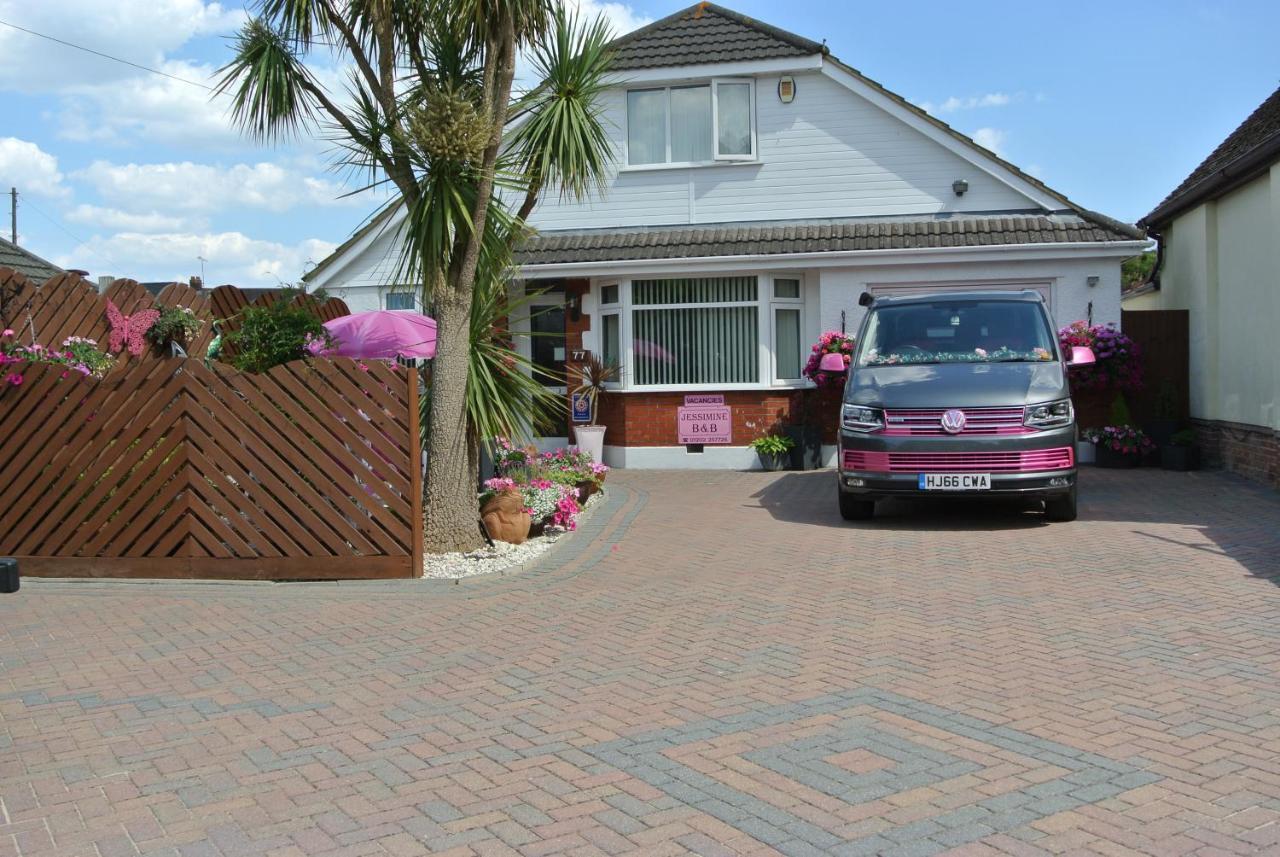 Coast 77 B&B Poole Exterior photo